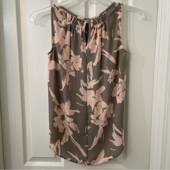 Simply Vera Tang Top - Khaki/Coral Peach.  Womens: XS - Picture 2 of 9